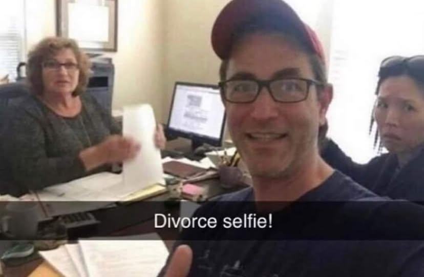 Obrázek divorce selfie