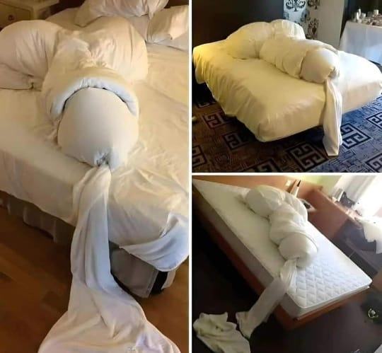 Obrázek hotel room bed